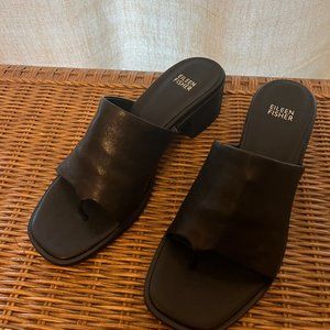 Eileen Fisher Black Leather Slide (size 9)